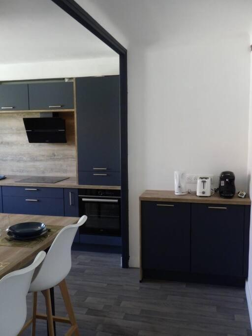 Spacieux Au Pied De La Cité Médiévale Apartamento *